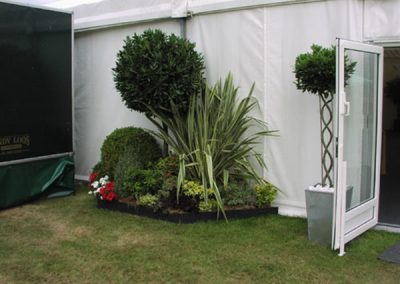 0001395_landrover-prunus-garden_600